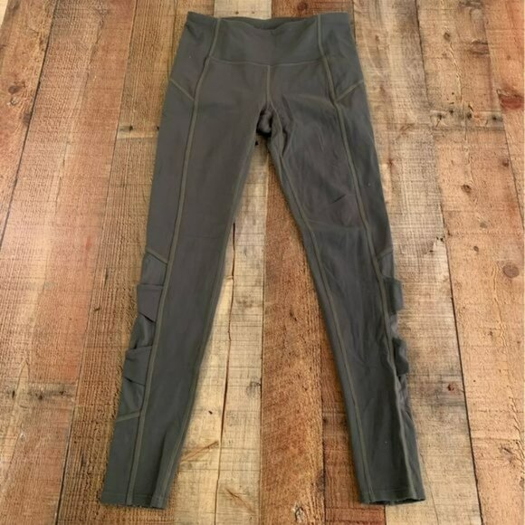 Athleta Athleisure women's size small green Leggings with mesh cut out detail - Picture 1 of 10